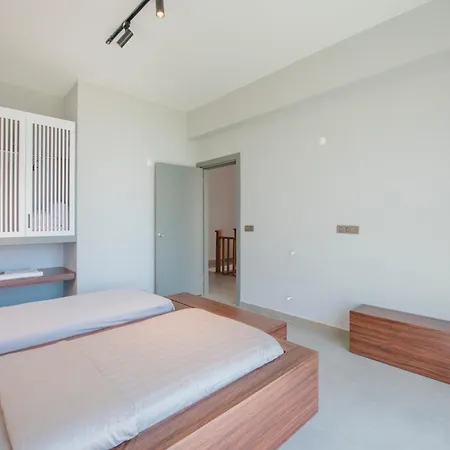 Ban 1 Villa